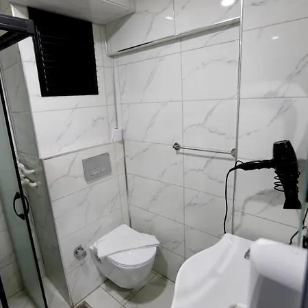 Sara Suit Aparthotel