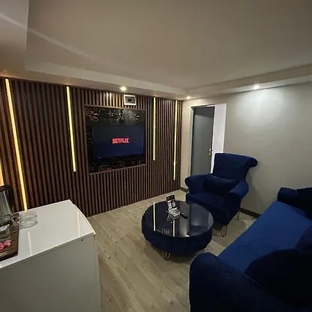 Sara איסטמבול