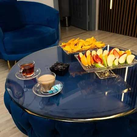 מלון דירות Sara *